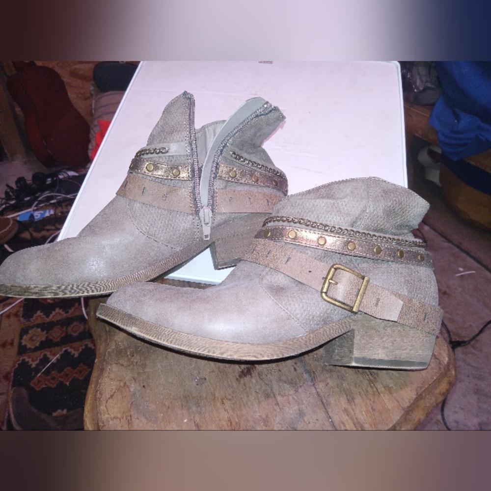 Circo POP Ankle Boots
